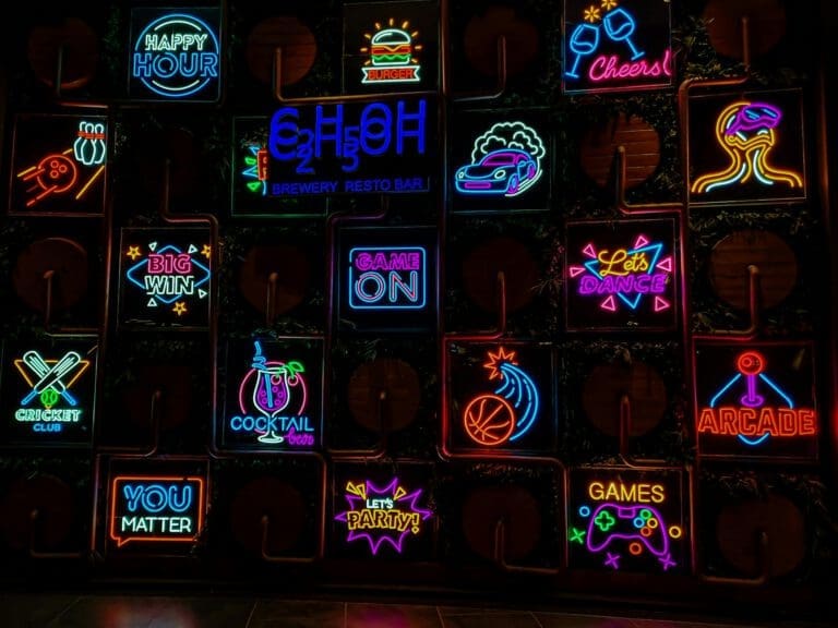 Themed Bars and Geek Restaurants in Austin: Game Nights and Nerd Culture Dining
